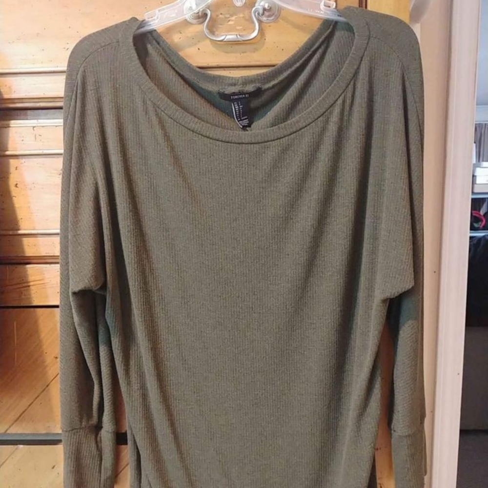 Long sleeve shirt